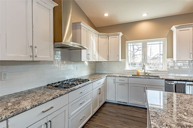 3873 Greens Grove Road, Center Point, IA 52213