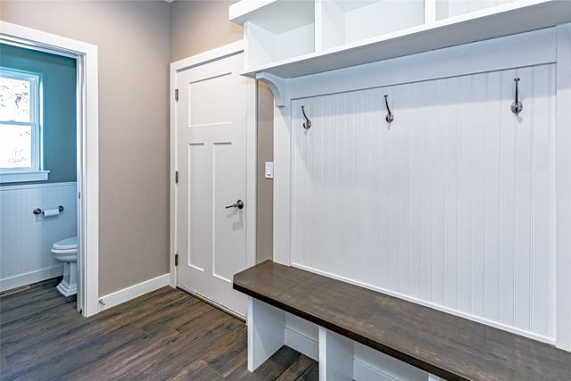 3873 Greens Grove Road, Center Point, IA 52213