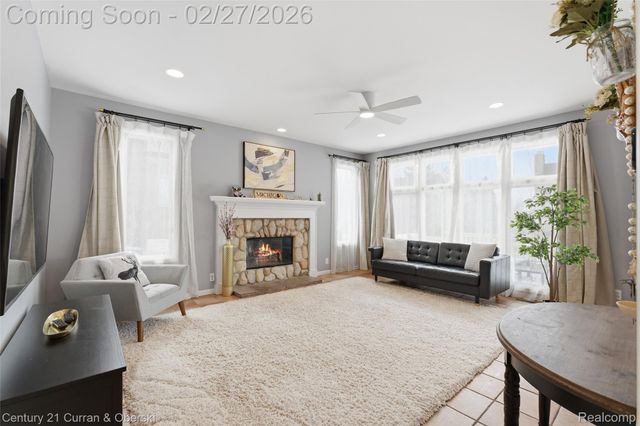 22165 Picadilly Circle, Novi, MI 48375