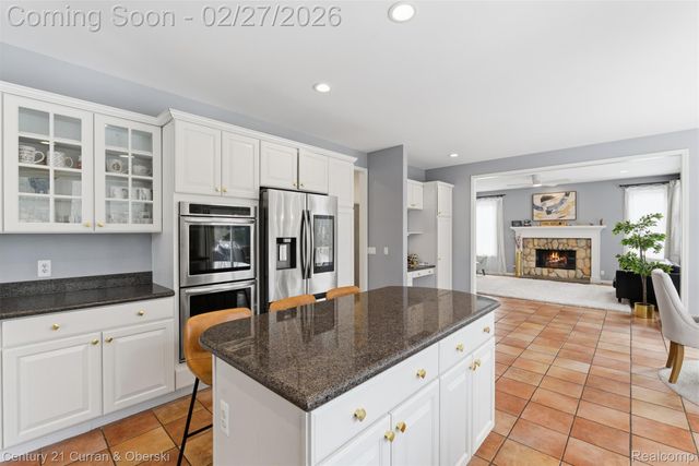 22165 Picadilly Circle, Novi, MI 48375