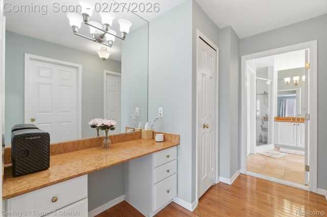 22165 Picadilly Circle, Novi, MI 48375