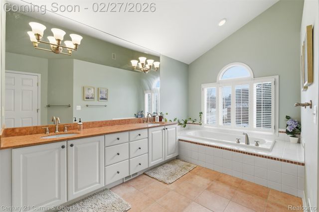 22165 Picadilly Circle, Novi, MI 48375