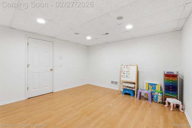 22165 Picadilly Circle, Novi, MI 48375