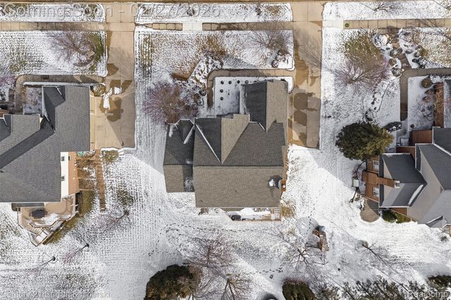 22165 Picadilly Circle, Novi, MI 48375