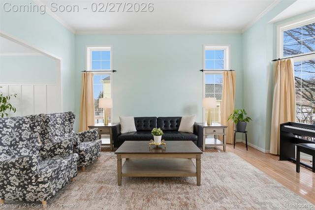 22165 Picadilly Circle, Novi, MI 48375