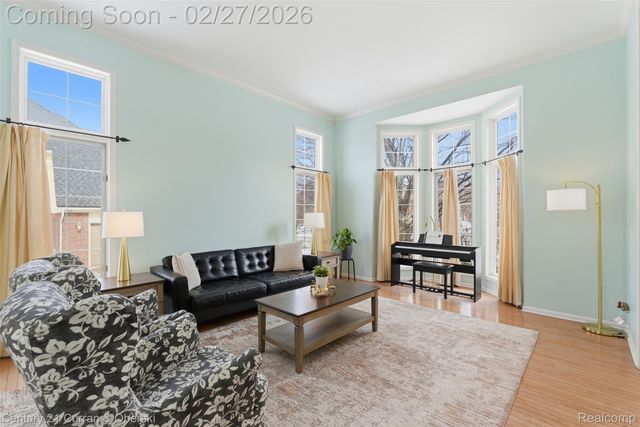 22165 Picadilly Circle, Novi, MI 48375