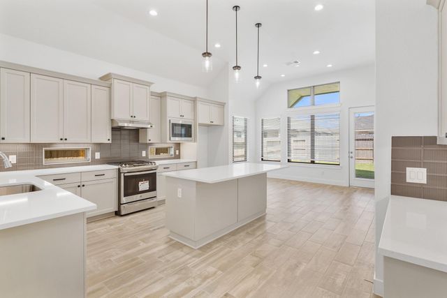 515 Tawny Rim Drive, Willis, TX 77318