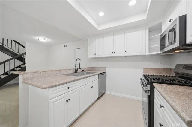 514 E Skylark, Ontario, CA 91761