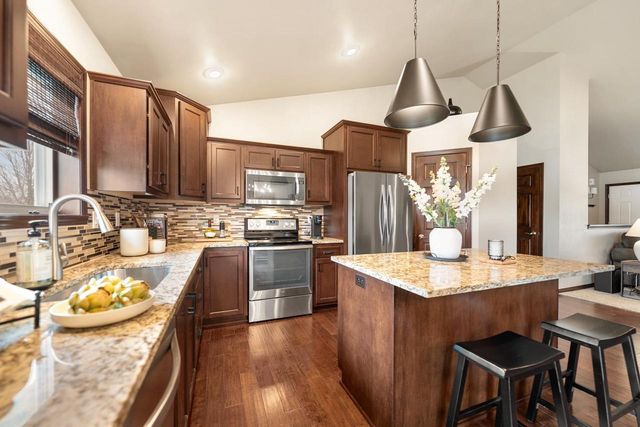 3165 HOWARD VIEW LANE, Green Bay, WI 54313