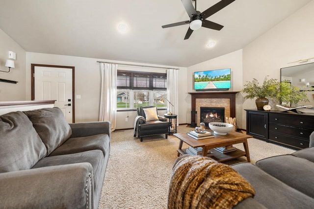 3165 HOWARD VIEW LANE, Green Bay, WI 54313