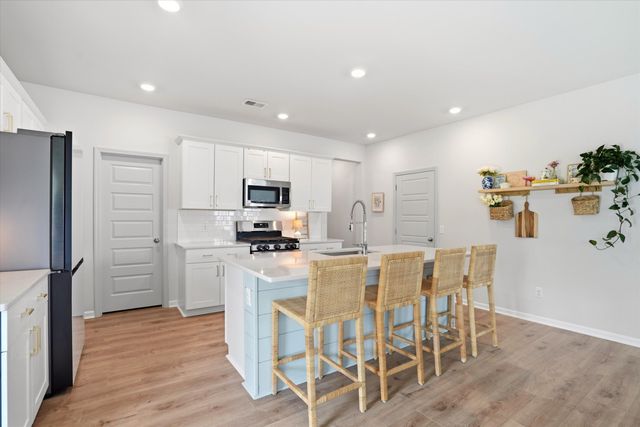 142 Wood Sage Run, Summerville, SC 29485