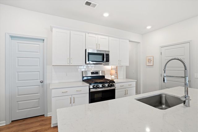 142 Wood Sage Run, Summerville, SC 29485