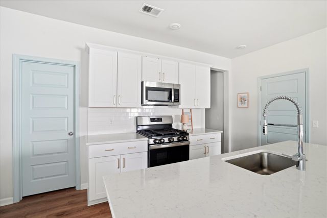 142 Wood Sage Run, Summerville, SC 29485