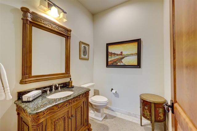 418 Cattle Trail DR, Dripping Springs, TX 78620