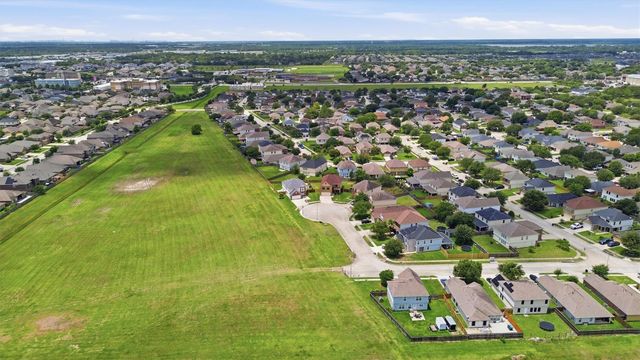 5407 Echinacea Circle, Baytown, TX 77521