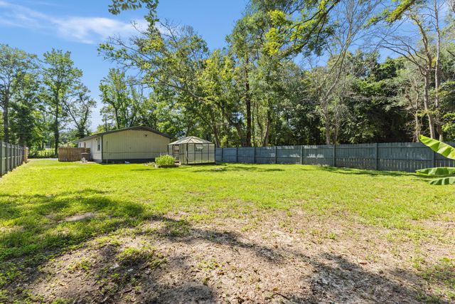 907 River St., Hattiesburg, MS 39401