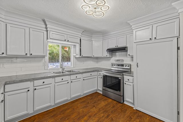 907 River St., Hattiesburg, MS 39401