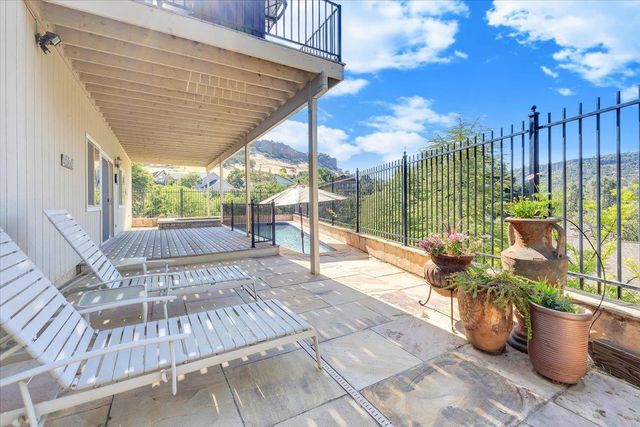 509 Indian Hill Rd, Copperopolis, CA 95228