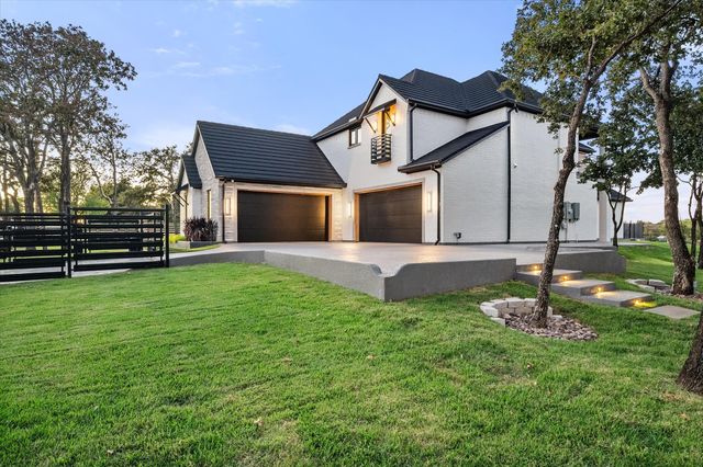 9017 Rumfield Road, North Richland Hills, TX 76182