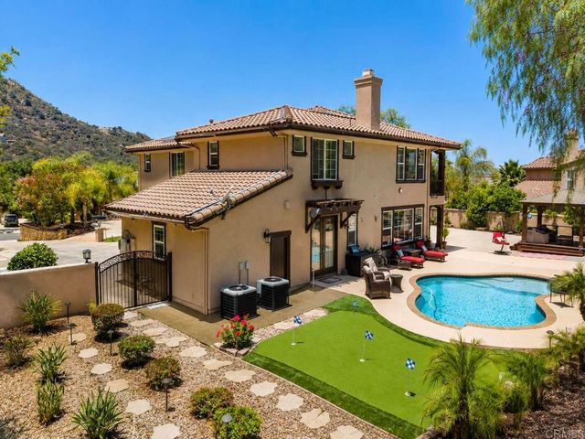 26829 Saint Andrews Lane, Valley Center, CA 92082