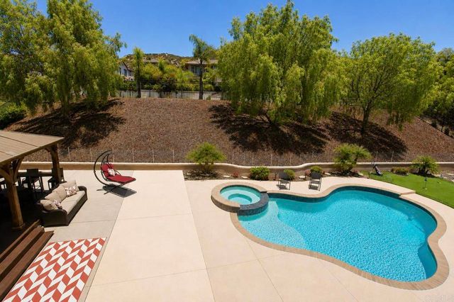 26829 Saint Andrews Lane, Valley Center, CA 92082