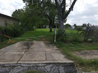 1915 N Hamilton, San Antonio, TX 78201