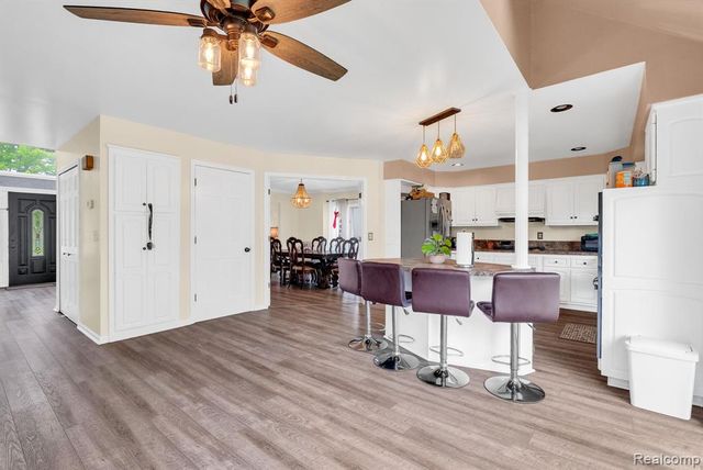 36832 Melbourne Drive, Sterling Heights, MI 48312