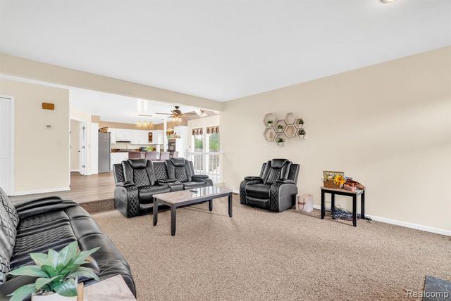 36832 Melbourne Drive, Sterling Heights, MI 48312