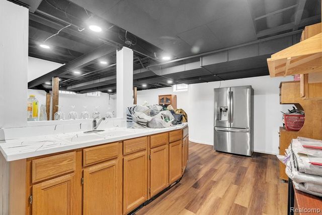 36832 Melbourne Drive, Sterling Heights, MI 48312