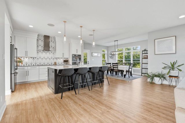 8494 S Nighthawk TRAIL, Oak Creek, WI 53154