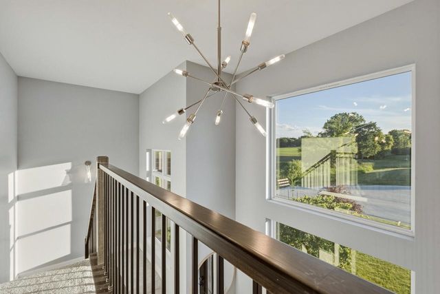 8494 S Nighthawk TRAIL, Oak Creek, WI 53154