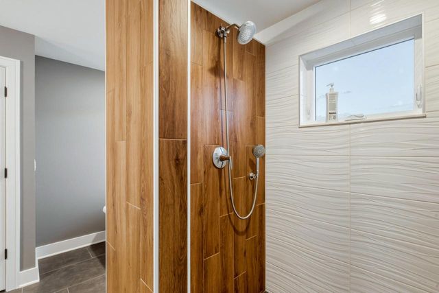 8494 S Nighthawk TRAIL, Oak Creek, WI 53154