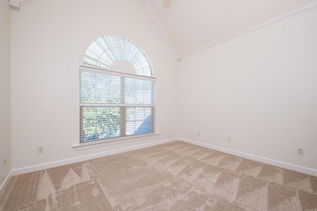 14 Mossy Rock Cove, Little Rock, AR 72211