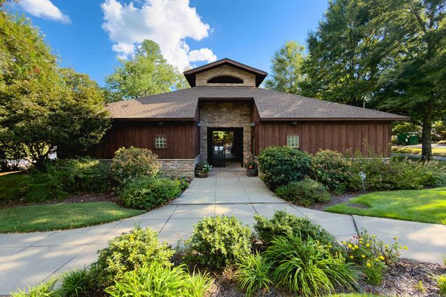 14 Mossy Rock Cove, Little Rock, AR 72211