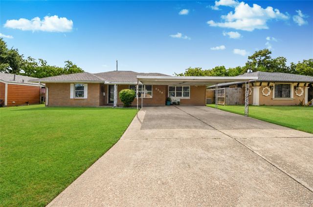 5758 Meadow Creek Lane, Houston, TX 77017