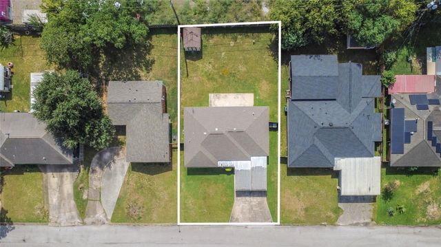 5758 Meadow Creek Lane, Houston, TX 77017
