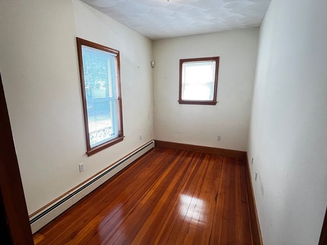 75 School St, Somerville, MA 02143