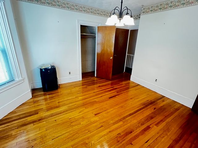 75 School St, Somerville, MA 02143