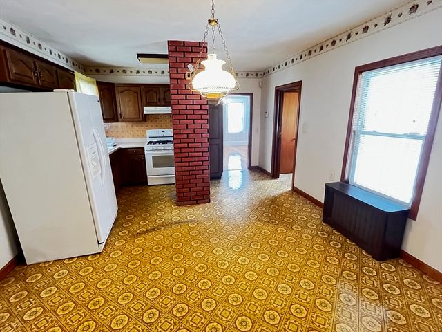75 School St, Somerville, MA 02143
