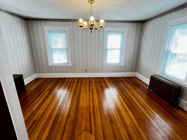75 School St, Somerville, MA 02143