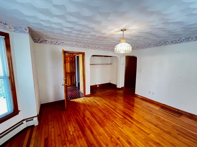 75 School St, Somerville, MA 02143