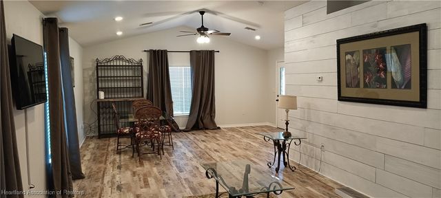 704 S Florida Avenue, Wauchula, FL 33873