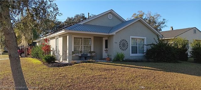 704 S Florida Avenue, Wauchula, FL 33873