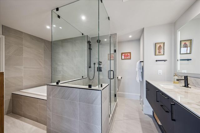 1701 Hermann Drive 22CE, Houston, TX 77019