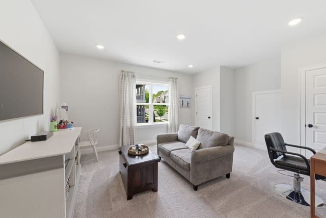 3230 Chase Point Dr, Franklin, TN 37067