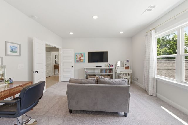 3230 Chase Point Dr, Franklin, TN 37067