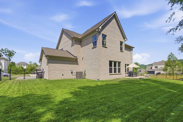 3230 Chase Point Dr, Franklin, TN 37067