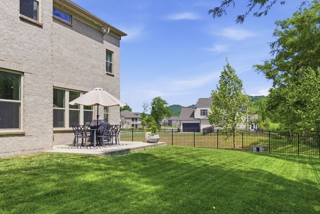 3230 Chase Point Dr, Franklin, TN 37067