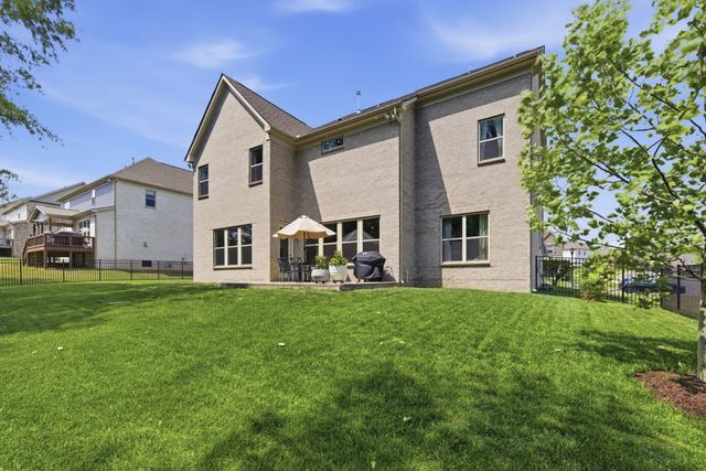 3230 Chase Point Dr, Franklin, TN 37067