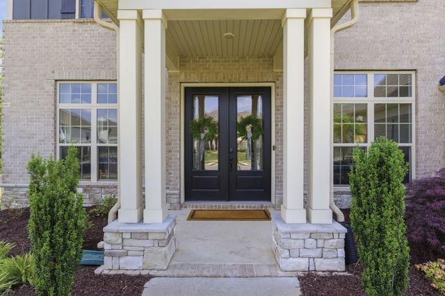 3230 Chase Point Dr, Franklin, TN 37067